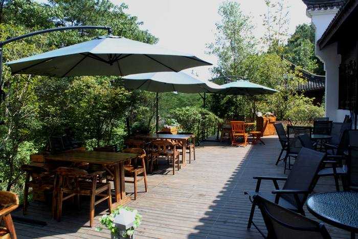 開好一家餐廳，這臺洗碗機(jī)設(shè)備必不可少，餐廳清洗餐具小妙招