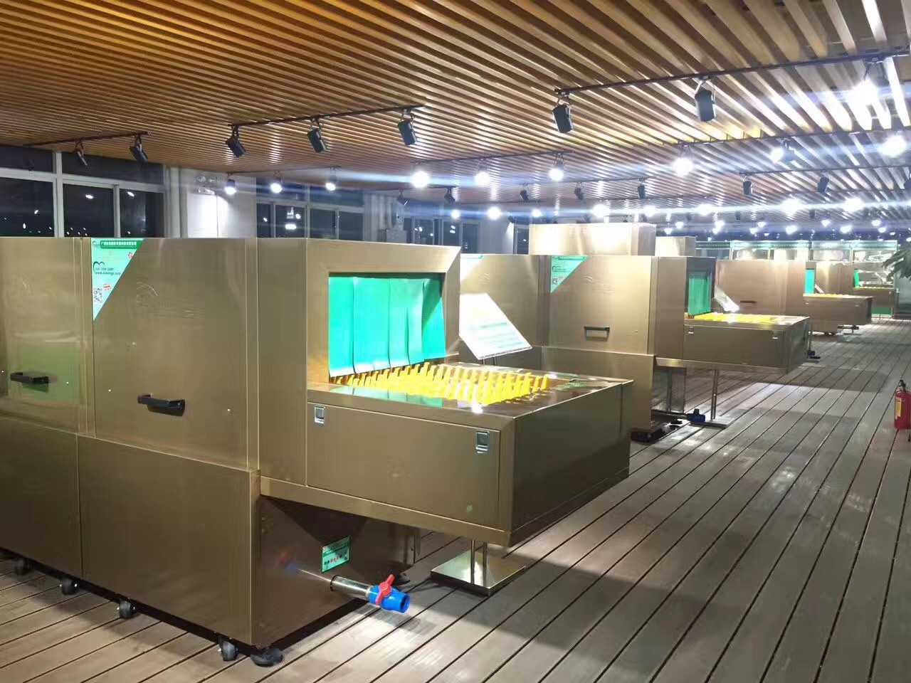 酒店洗碗機(jī)展示.jpg